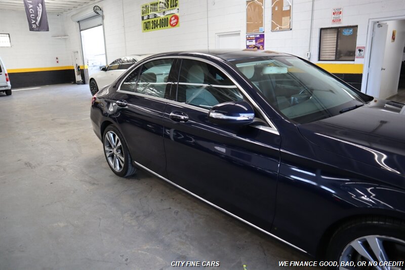 2015 Mercedes-Benz C 300 4MATIC - Photo 10 - Panorama City, CA 91402