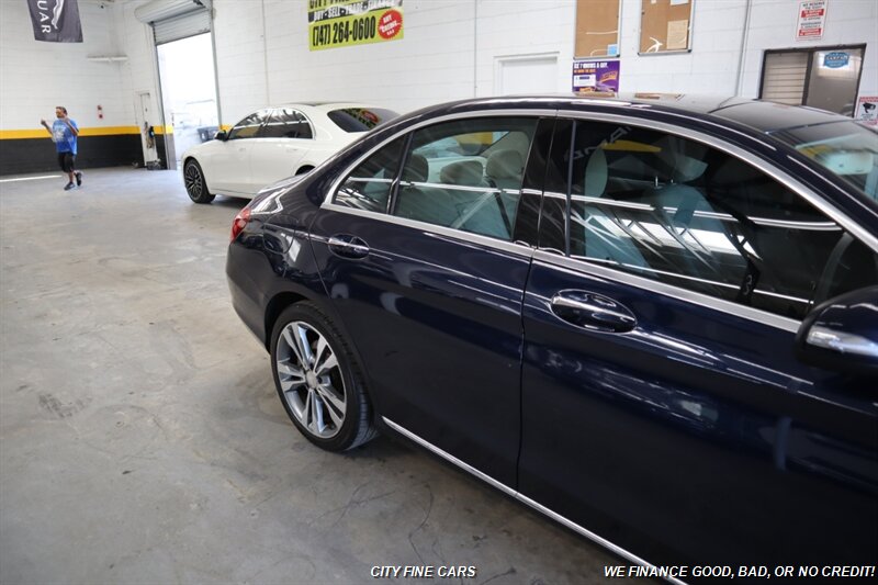 2015 Mercedes-Benz C 300 4MATIC - Photo 9 - Panorama City, CA 91402