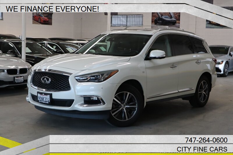 2019 INFINITI QX60 Luxe   - Photo 1 - Panorama City, CA 91402