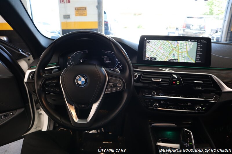 2023 BMW 5 Series 530e - Photo 14 - Panorama City, CA 91402