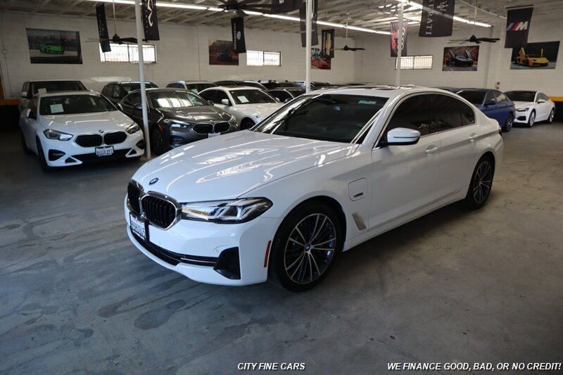 2023 BMW 5 Series 530e - Photo 2 - Panorama City, CA 91402