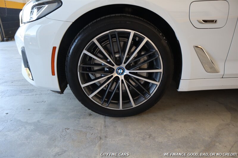2023 BMW 5 Series 530e - Photo 4 - Panorama City, CA 91402