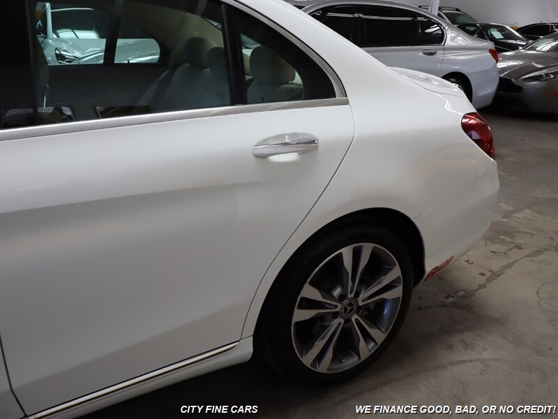 2018 Mercedes Benz C 350e photo 5