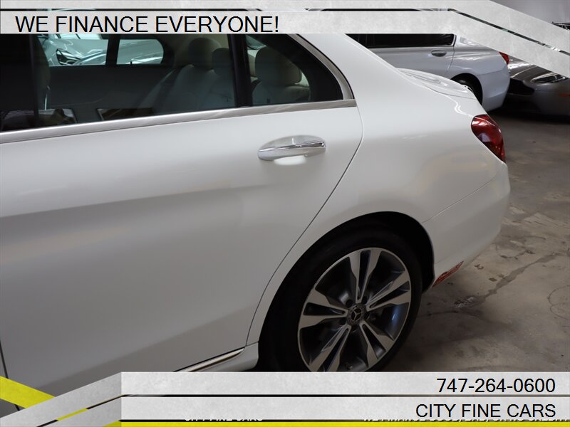 2018 Mercedes Benz C 350e photo 38