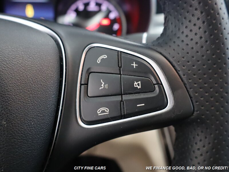 2018 Mercedes Benz C 350e photo 21