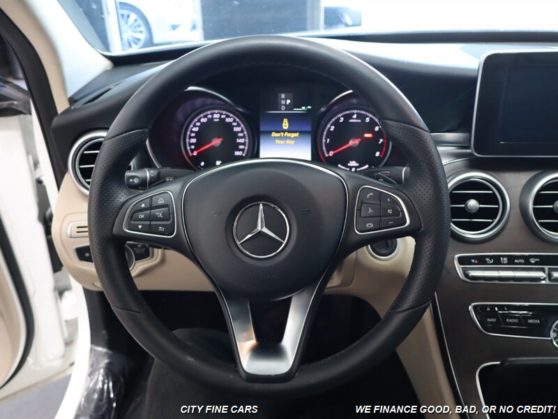 2018 Mercedes Benz C 350e photo 22