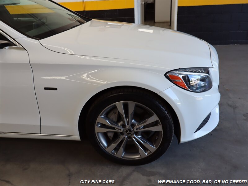 2018 Mercedes Benz C 350e photo 12
