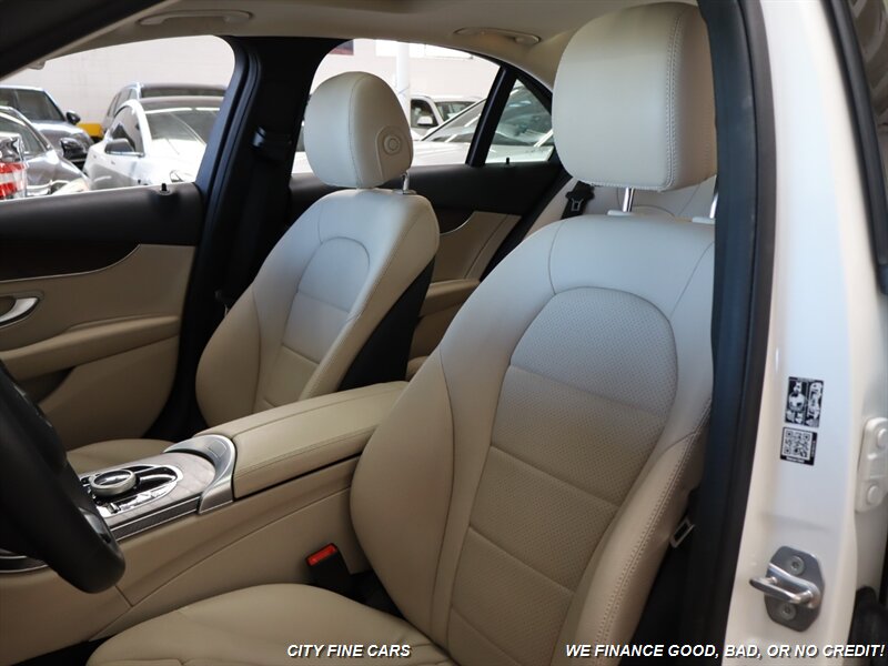 2018 Mercedes Benz C 350e photo 27