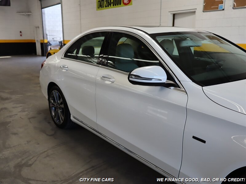 2018 Mercedes Benz C 350e photo 11
