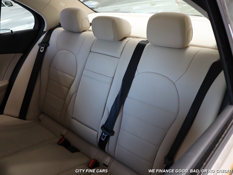 2018 Mercedes Benz C 350e photo 28