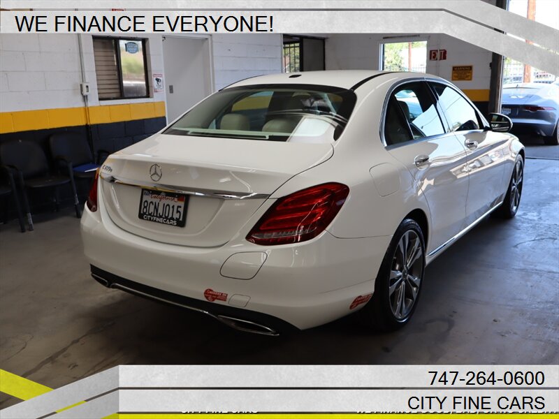 2018 Mercedes Benz C 350e photo 41