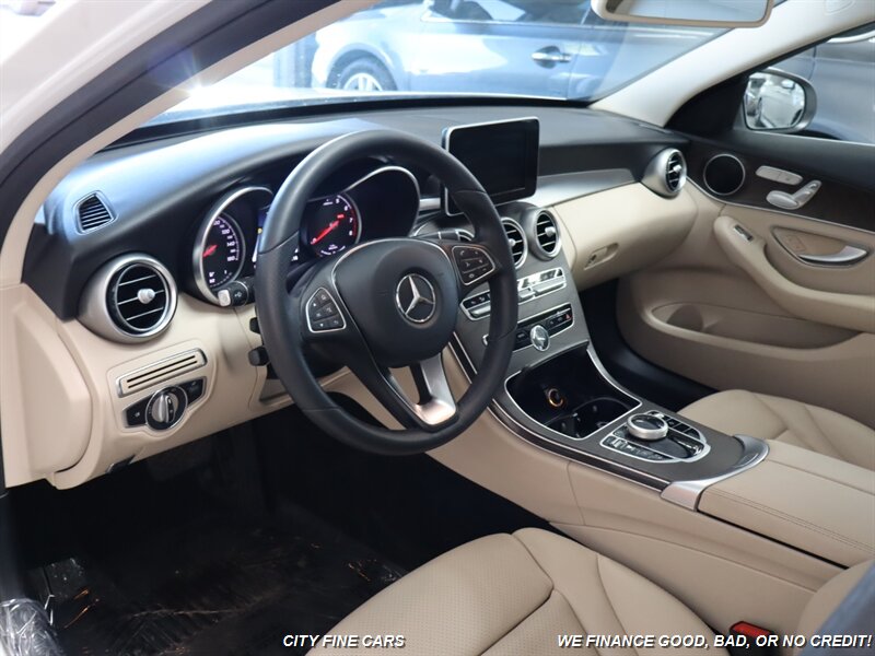 2018 Mercedes Benz C 350e photo 14