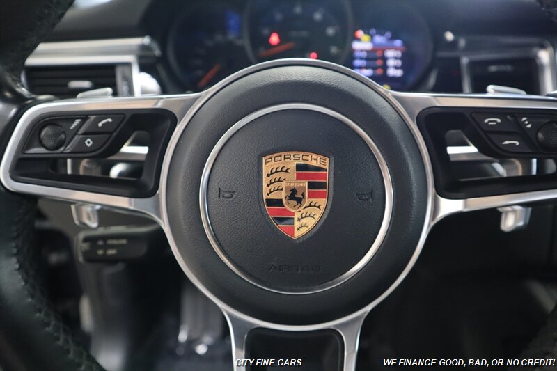 2018 Porsche Macan - Photo 17 - Panorama City, CA 91402