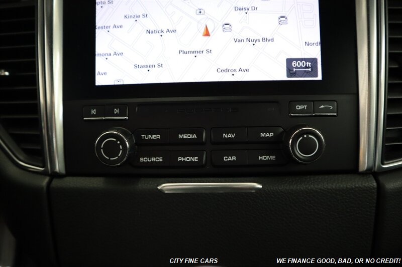 2018 Porsche Macan - Photo 22 - Panorama City, CA 91402