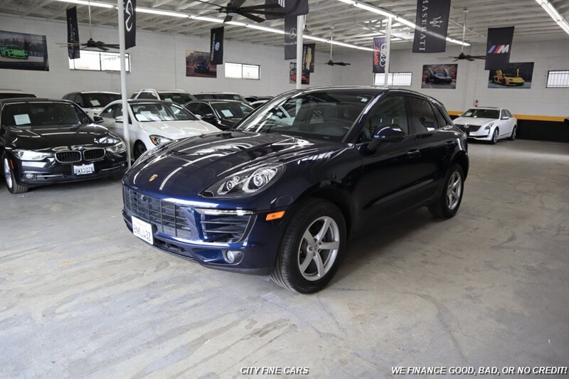 2018 Porsche Macan - Photo 2 - Panorama City, CA 91402