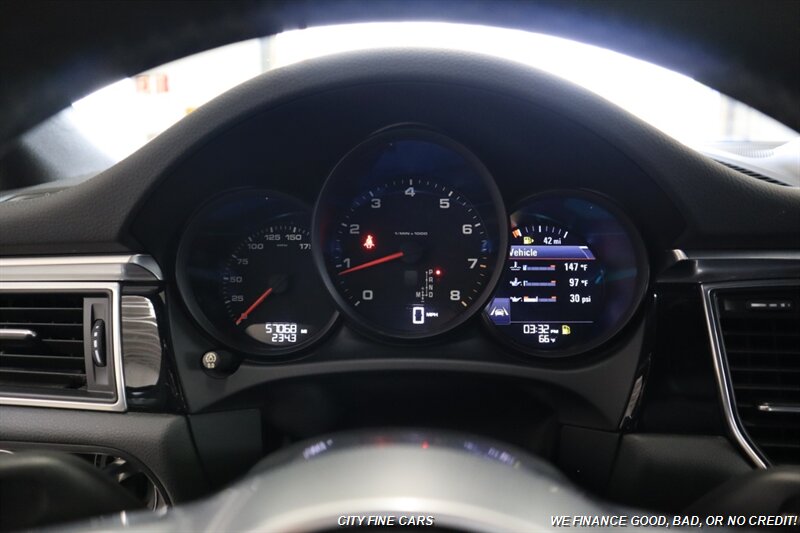 2018 Porsche Macan - Photo 19 - Panorama City, CA 91402