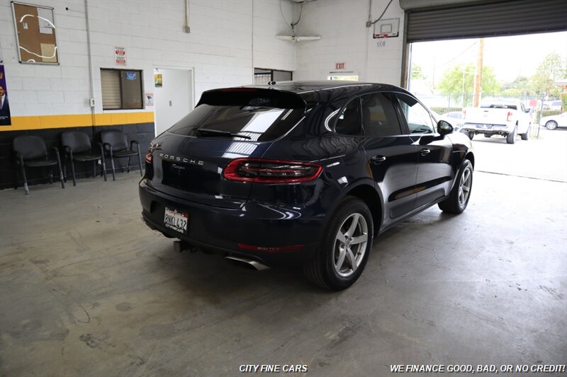 2018 Porsche Macan - Photo 9 - Panorama City, CA 91402