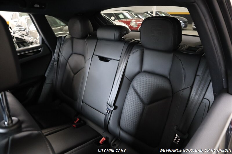 2018 Porsche Macan - Photo 29 - Panorama City, CA 91402