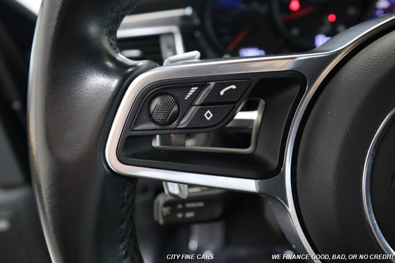 2018 Porsche Macan - Photo 16 - Panorama City, CA 91402