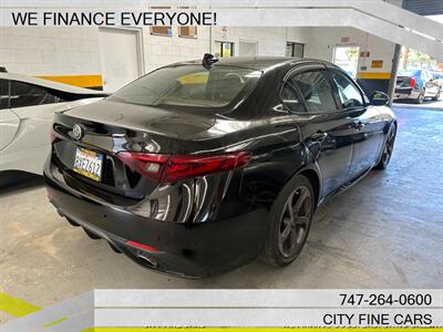 2017 Alfa Romeo Giulia   - Photo 10 - Panorama City, CA 91402