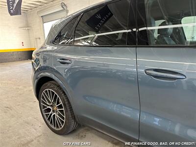 2019 Porsche Cayenne   - Photo 11 - Panorama City, CA 91402