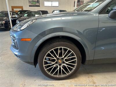 2019 Porsche Cayenne   - Photo 4 - Panorama City, CA 91402