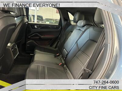 2019 Porsche Cayenne   - Photo 25 - Panorama City, CA 91402