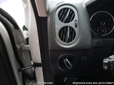 2015 Volkswagen Tiguan R-Line 4Motion   - Photo 16 - Panorama City, CA 91402