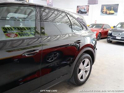 2019 Porsche Cayenne   - Photo 6 - Panorama City, CA 91402