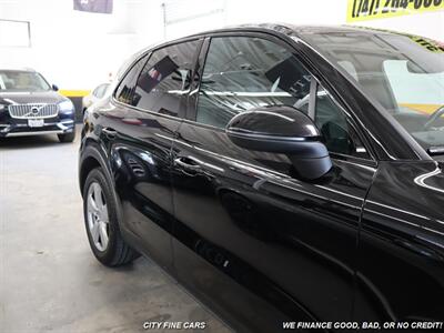 2019 Porsche Cayenne   - Photo 11 - Panorama City, CA 91402