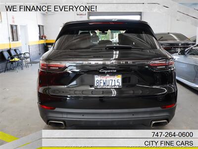 2019 Porsche Cayenne   - Photo 8 - Panorama City, CA 91402