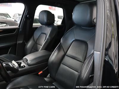 2019 Porsche Cayenne   - Photo 28 - Panorama City, CA 91402