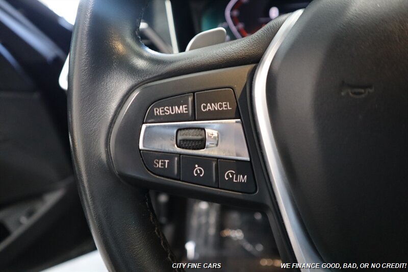 2019 BMW 330i - Photo 14 - Panorama City, CA 91402