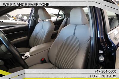 2021 Toyota Camry Hybrid SE   - Photo 23 - Panorama City, CA 91402