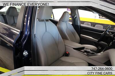 2021 Toyota Camry Hybrid SE   - Photo 28 - Panorama City, CA 91402