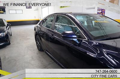 2021 Toyota Camry Hybrid SE   - Photo 11 - Panorama City, CA 91402