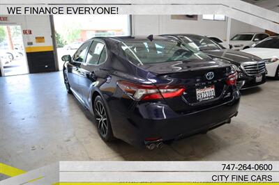 2021 Toyota Camry Hybrid SE   - Photo 7 - Panorama City, CA 91402