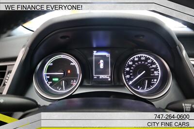 2021 Toyota Camry Hybrid SE   - Photo 18 - Panorama City, CA 91402