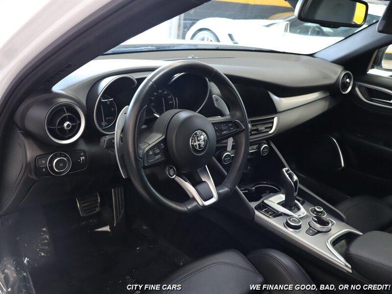 2023 Alfa Romeo Giulia Ti - Photo 14 - Panorama City, CA 91402
