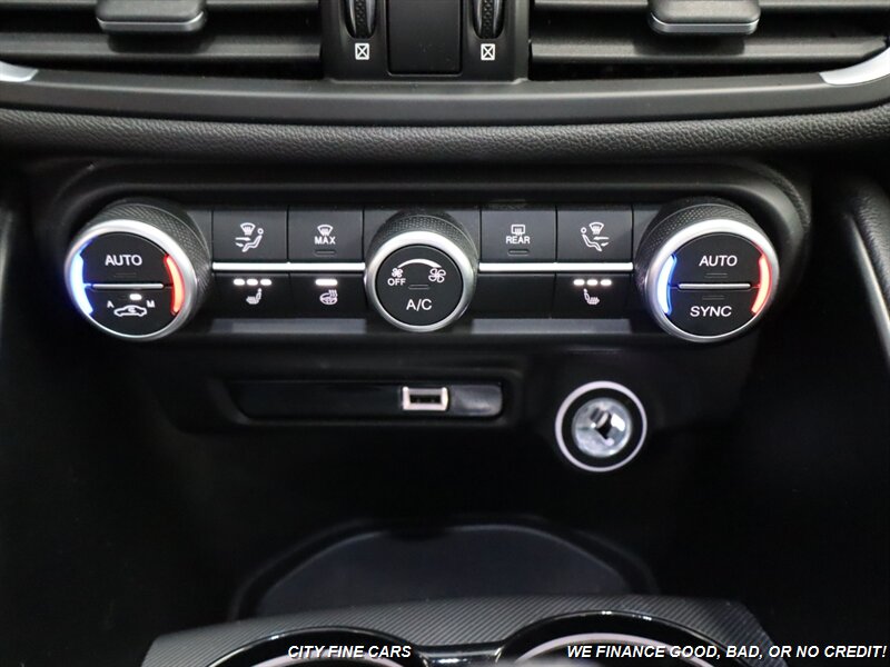 2023 Alfa Romeo Giulia Ti - Photo 24 - Panorama City, CA 91402