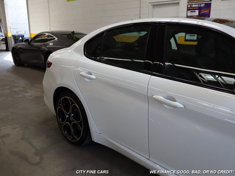 2023 Alfa Romeo Giulia Ti - Photo 10 - Panorama City, CA 91402