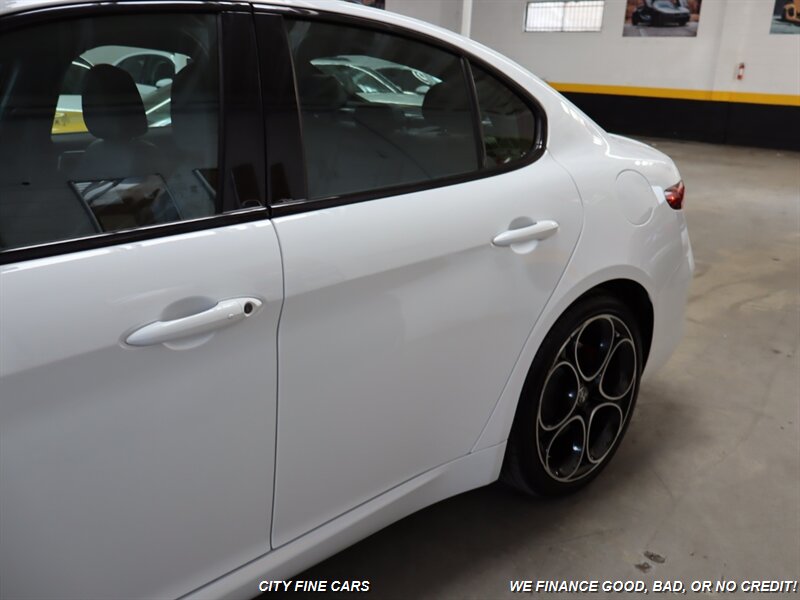 2023 Alfa Romeo Giulia Ti - Photo 6 - Panorama City, CA 91402