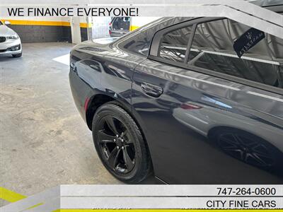 2016 Dodge Charger SXT   - Photo 9 - Panorama City, CA 91402