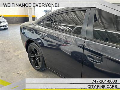 2016 Dodge Charger SXT   - Photo 10 - Panorama City, CA 91402