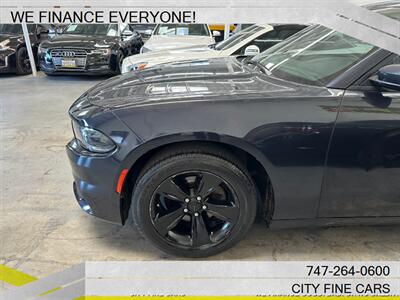 2016 Dodge Charger SXT   - Photo 3 - Panorama City, CA 91402