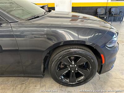 2016 Dodge Charger SXT   - Photo 12 - Panorama City, CA 91402