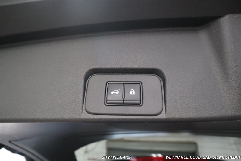2022 Nissan Rogue Platinum - Photo 16