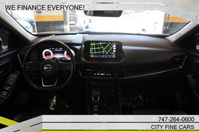 2022 Nissan Rogue Platinum - Photo 17 - Panorama City, CA 91402