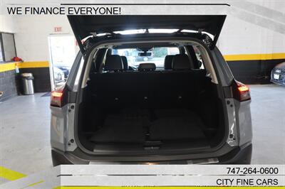 2022 Nissan Rogue Platinum - Photo 14 - Panorama City, CA 91402