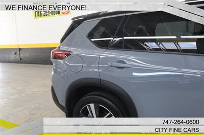 2022 Nissan Rogue Platinum - Photo 10 - Panorama City, CA 91402